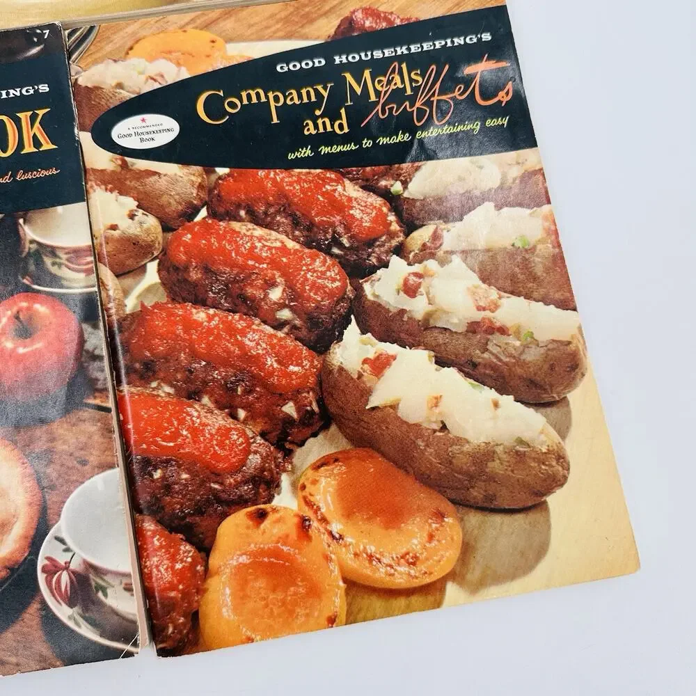 Vintage Good Housekeeping's Company Meals & Buffets Pie CIA CASSEROLE Cookbooks